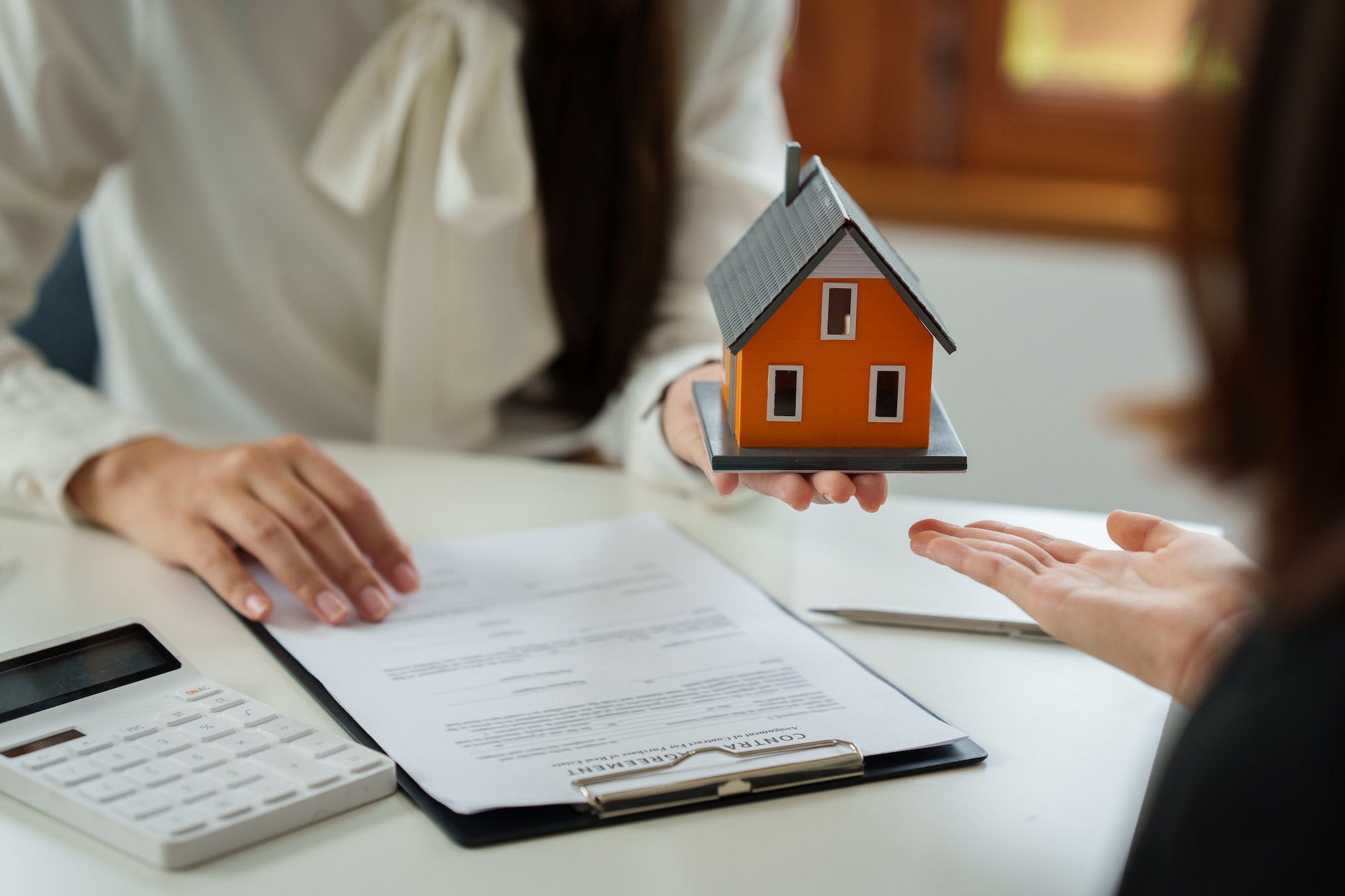Sell Your Commercial Property Through an Independent Broker